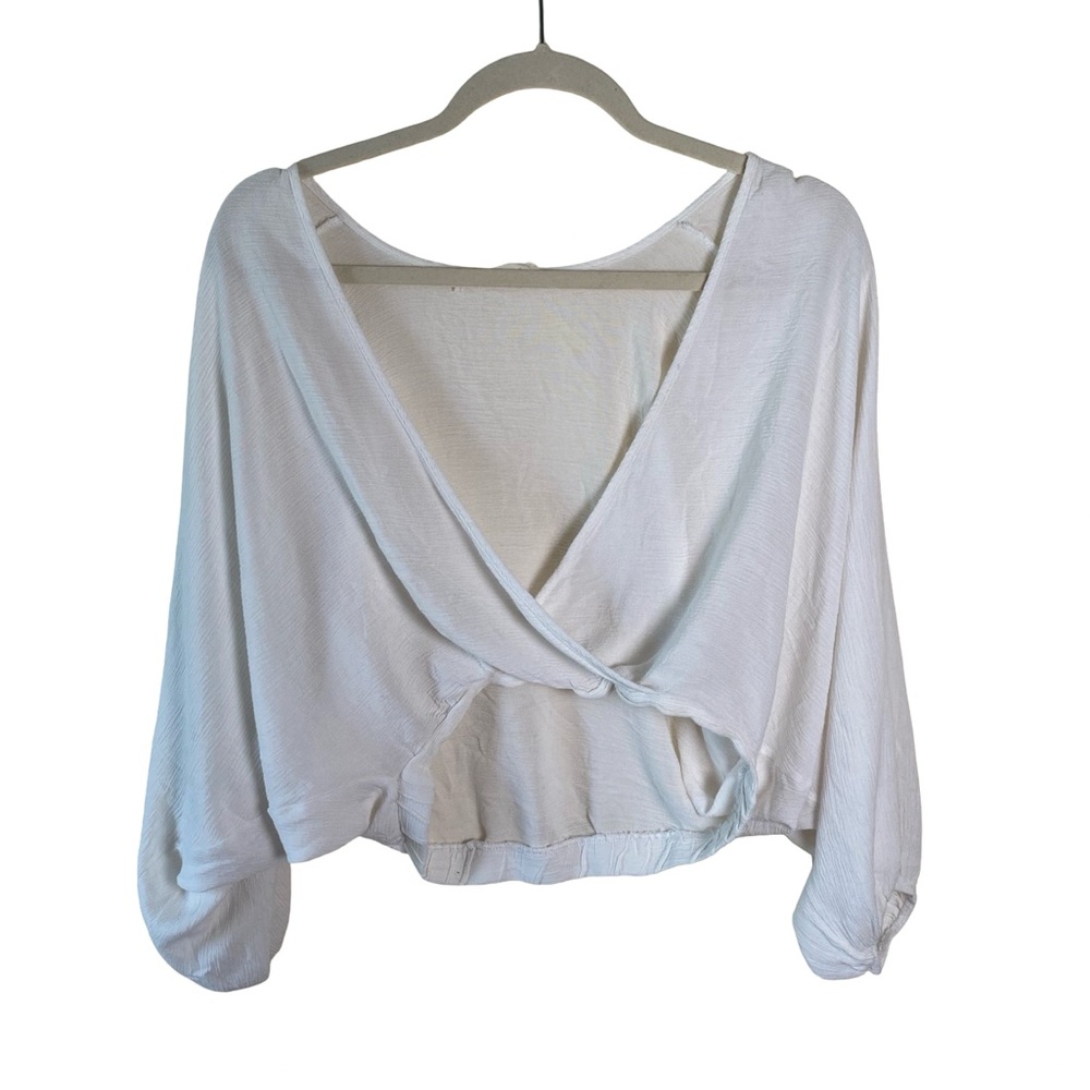 Audrey 3+1  Long Sleeve Cropped White Blouse V-Neck Women’s Size M Or L